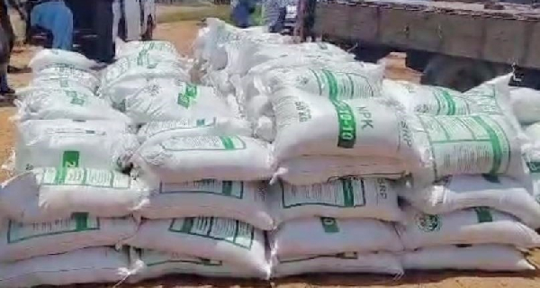 MoFA Distributes 25,000 Bags Of Fertilizer To Schools For Minor Season Farming
